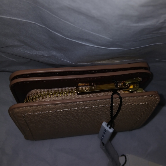 Marc Jacobs Genuine Leather The Compact Wallet  Rose, Colorblock - Picture 9 of 14